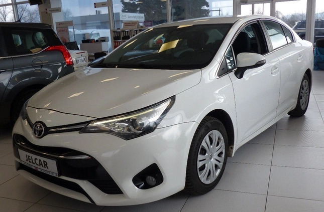 Toyota Avensis cena 39999 przebieg: 264017, rok produkcji 2016 z Tarnów małe 172